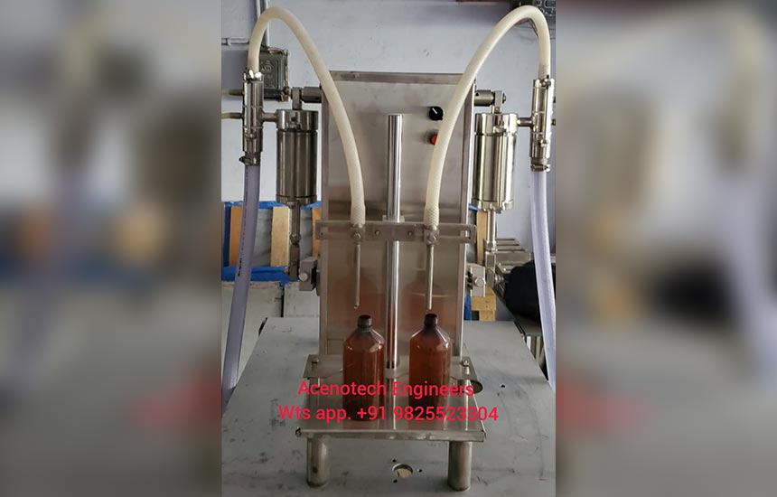 2 Head Semi Automatic Liquid Filling Machine 50ml to 1 Liter